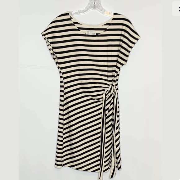 ✅SOLD-Saturday Sunday Anthro | Yael Dress Side Tie - Picture 2 of 7